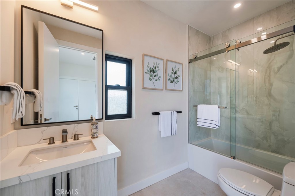 424 20th Property Photo 36
