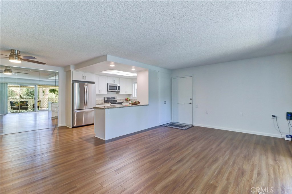 2251 Via Mariposa E O Property Photo 7