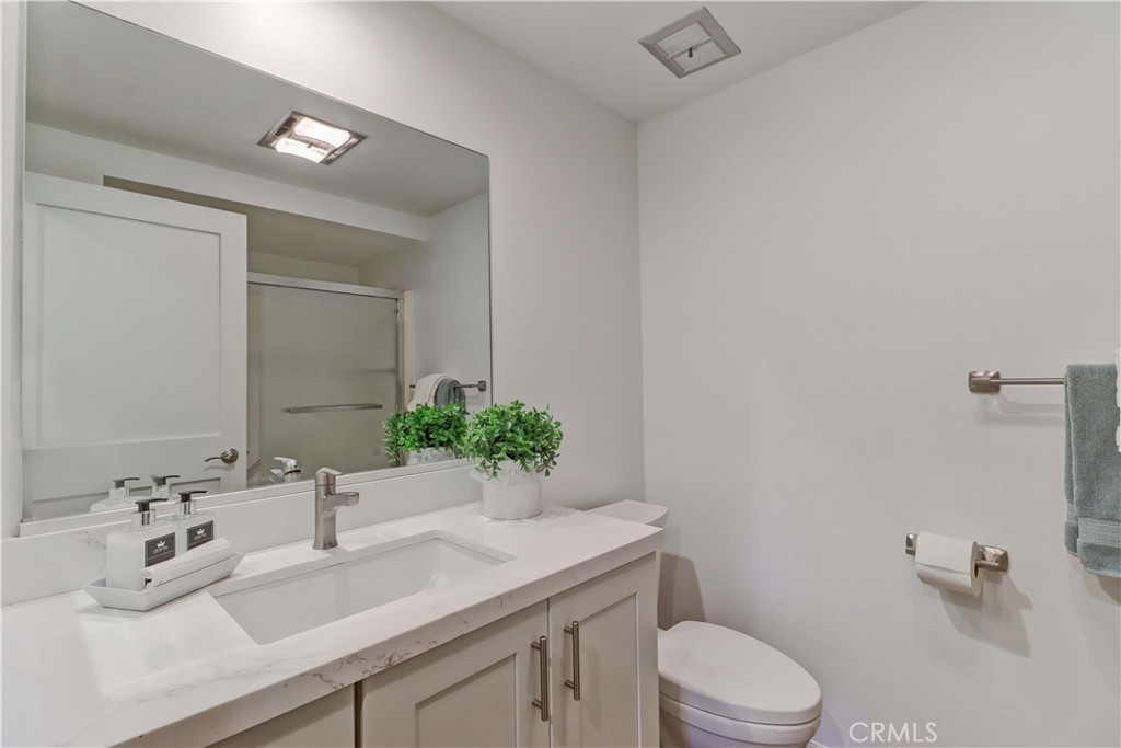 2251 Via Mariposa E O Property Photo 22