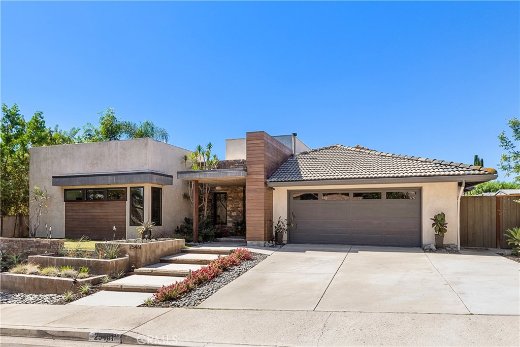 25461 Posada Property Photo 2