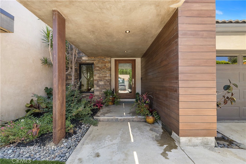 25461 Posada Property Photo 7