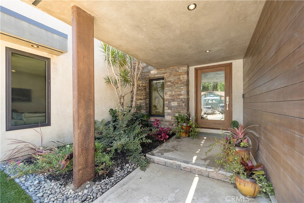 25461 Posada Property Photo 9