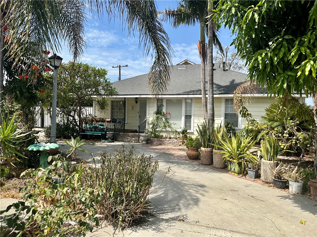 139 S Stinson Property Photo 1