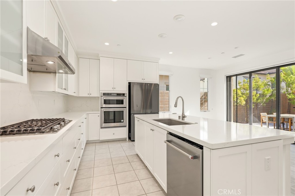 148 Villa Rdg Property Photo 9