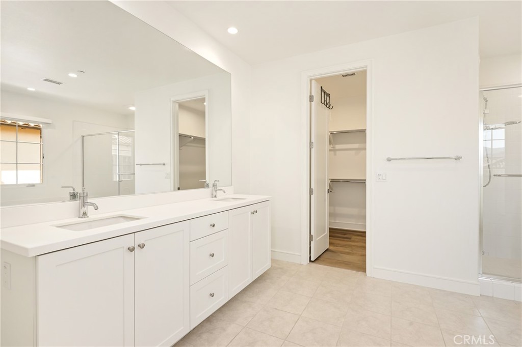 148 Villa Rdg Property Photo 19