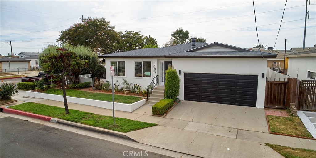 14625 Kingsdale Avenue Property Photo 1