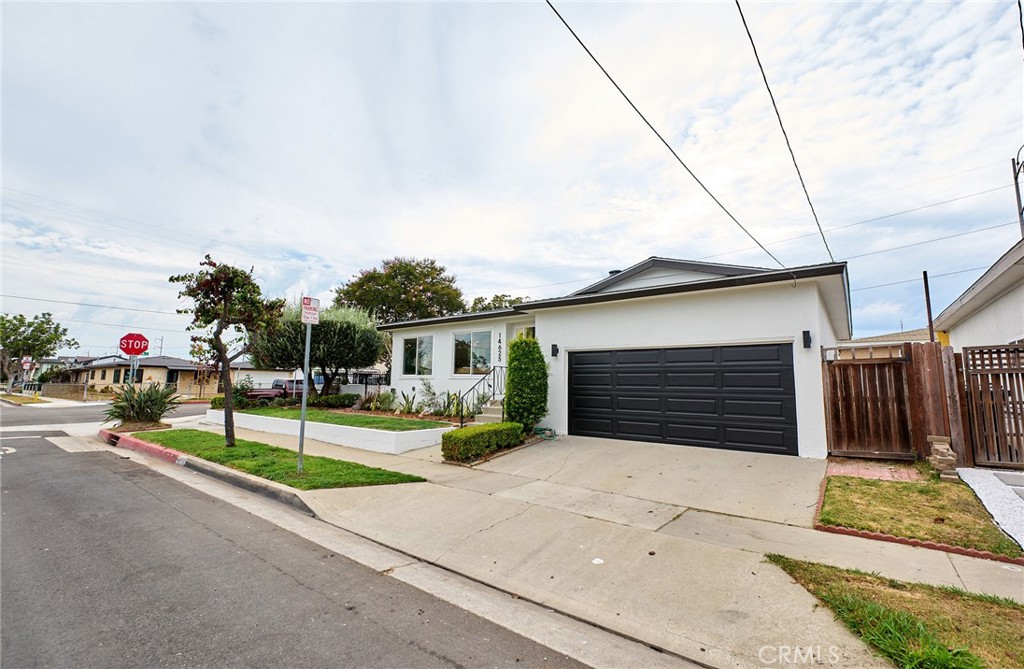 14625 Kingsdale Avenue Property Photo 6