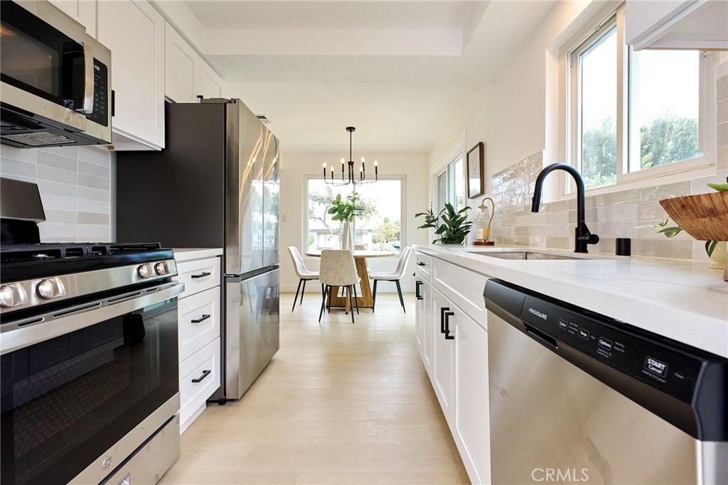 14625 Kingsdale Avenue Property Photo 8