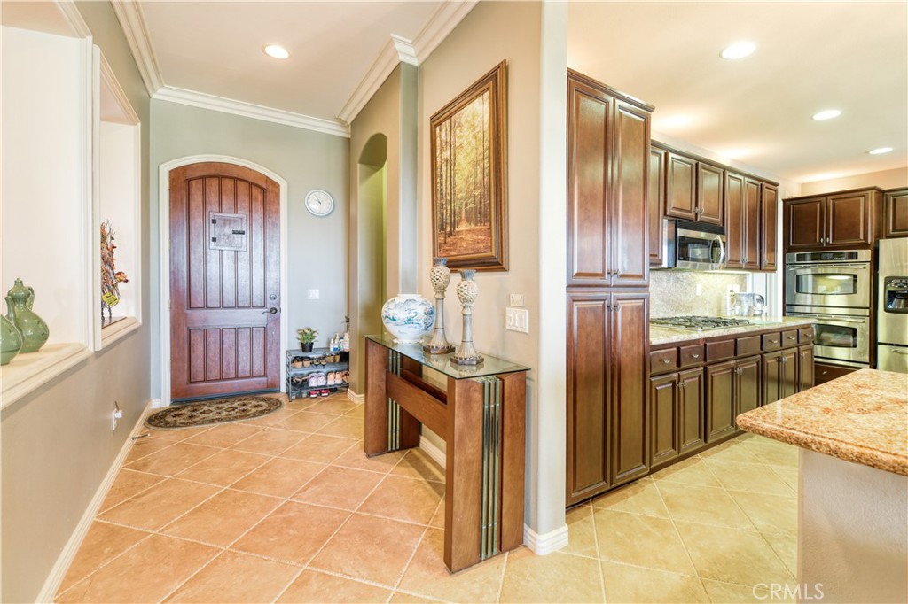 8784 Larkspur Property Photo 4