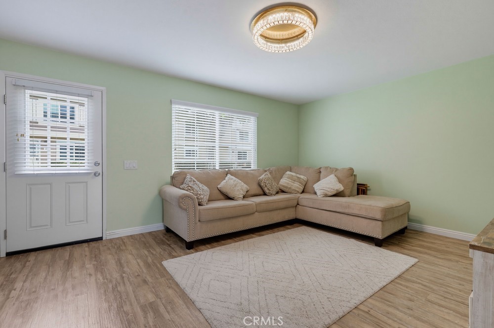 59 Thicket 41 Property Photo 6