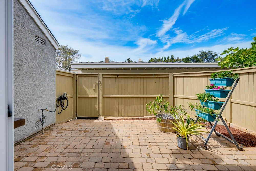 59 Thicket 41 Property Photo 32