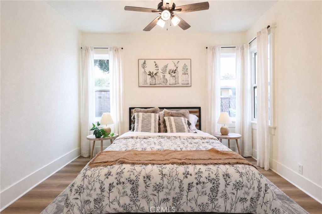 5215 S Van Ness Property Photo 18