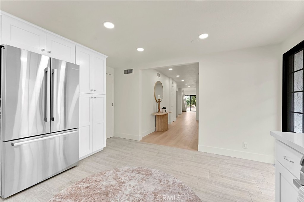 28404 Buena Vis Property Photo 12