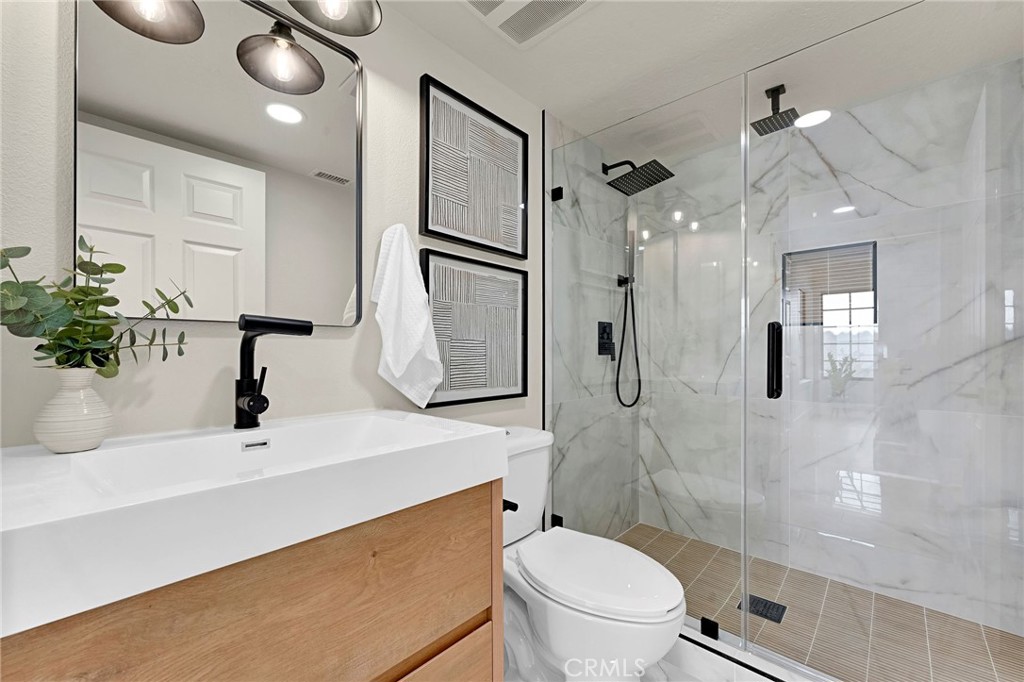 28404 Buena Vis Property Photo 17