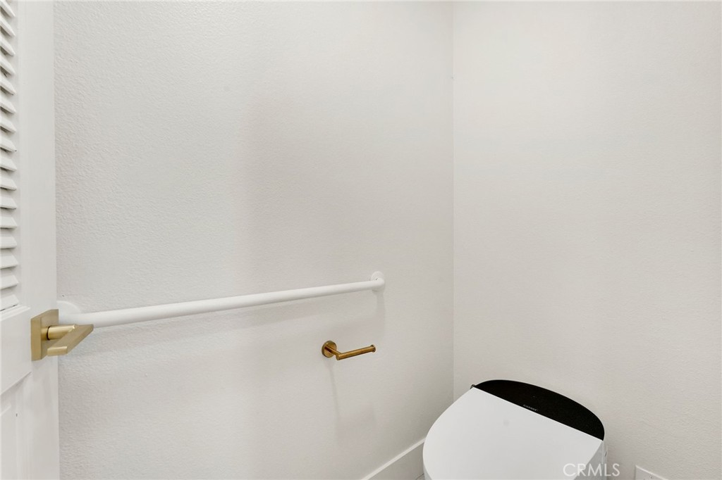 28404 Buena Vis Property Photo 22