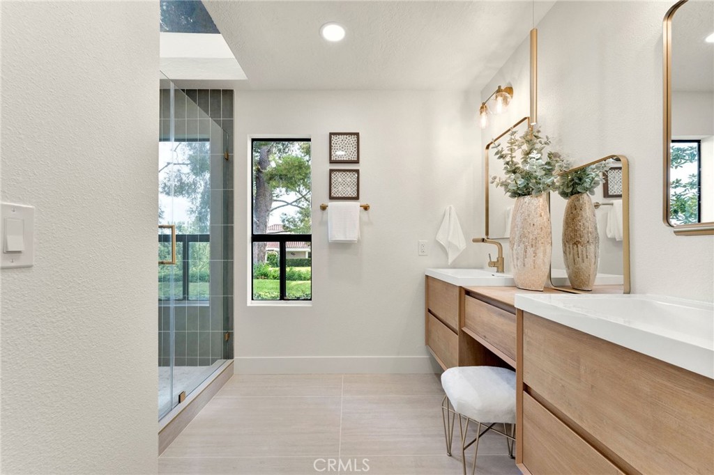 28404 Buena Vis Property Photo 23