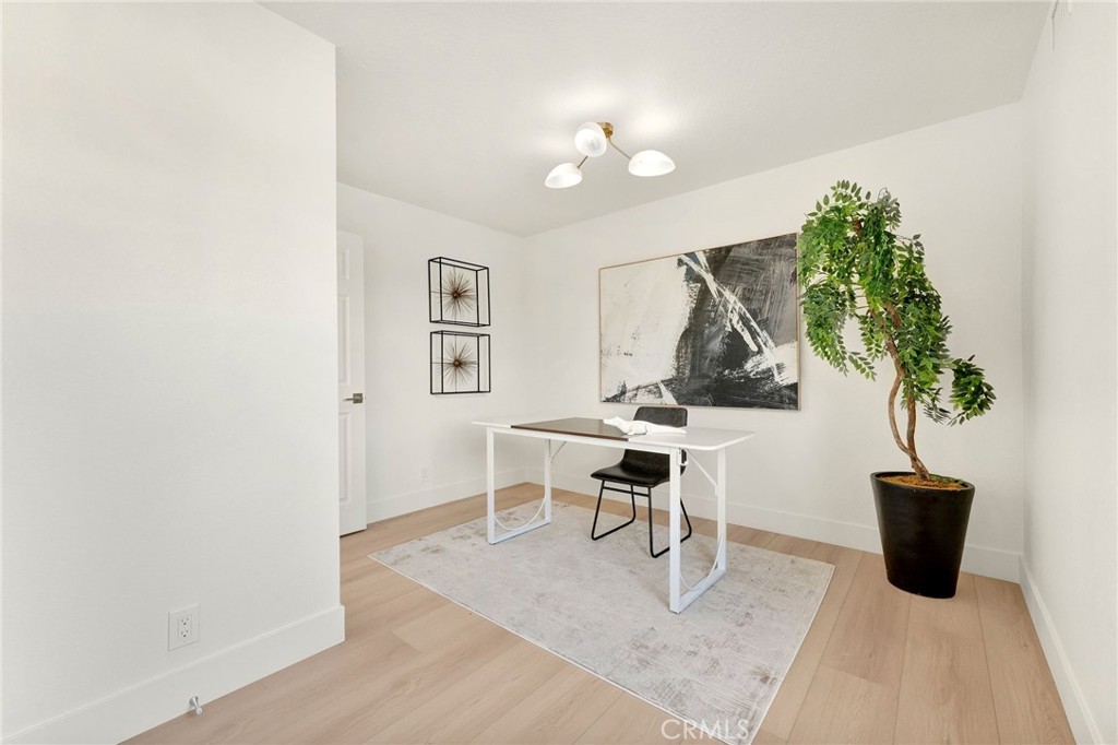28404 Buena Vis Property Photo 35