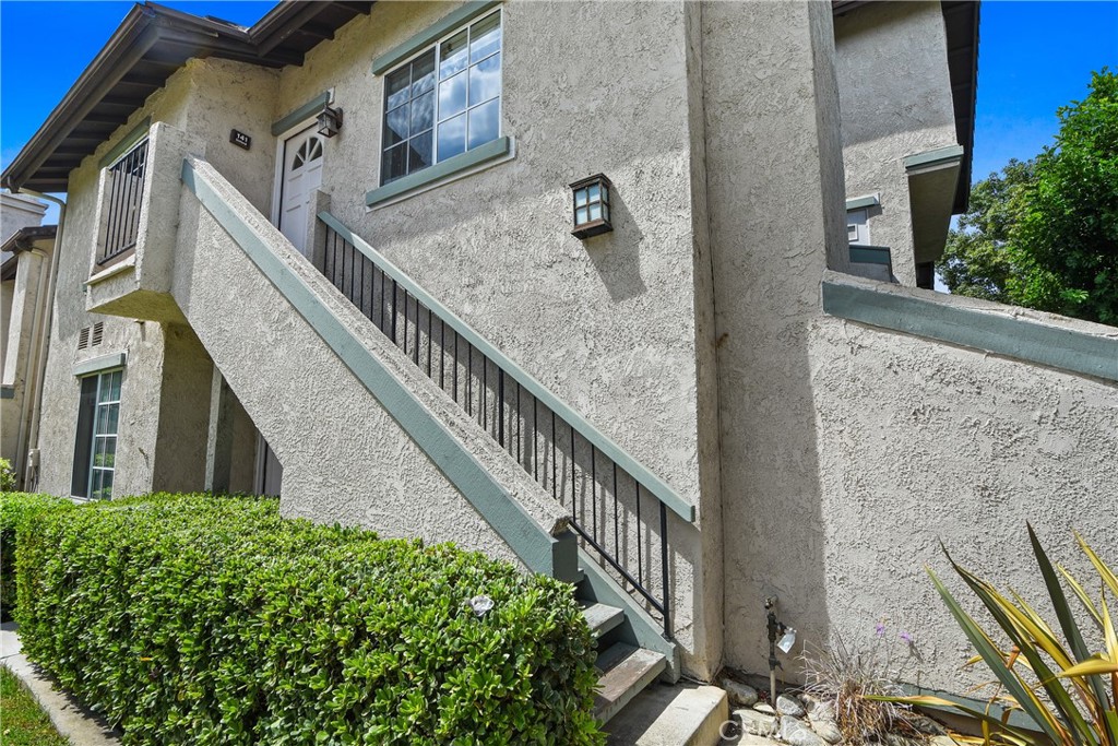 141 Oxford Property Photo 3