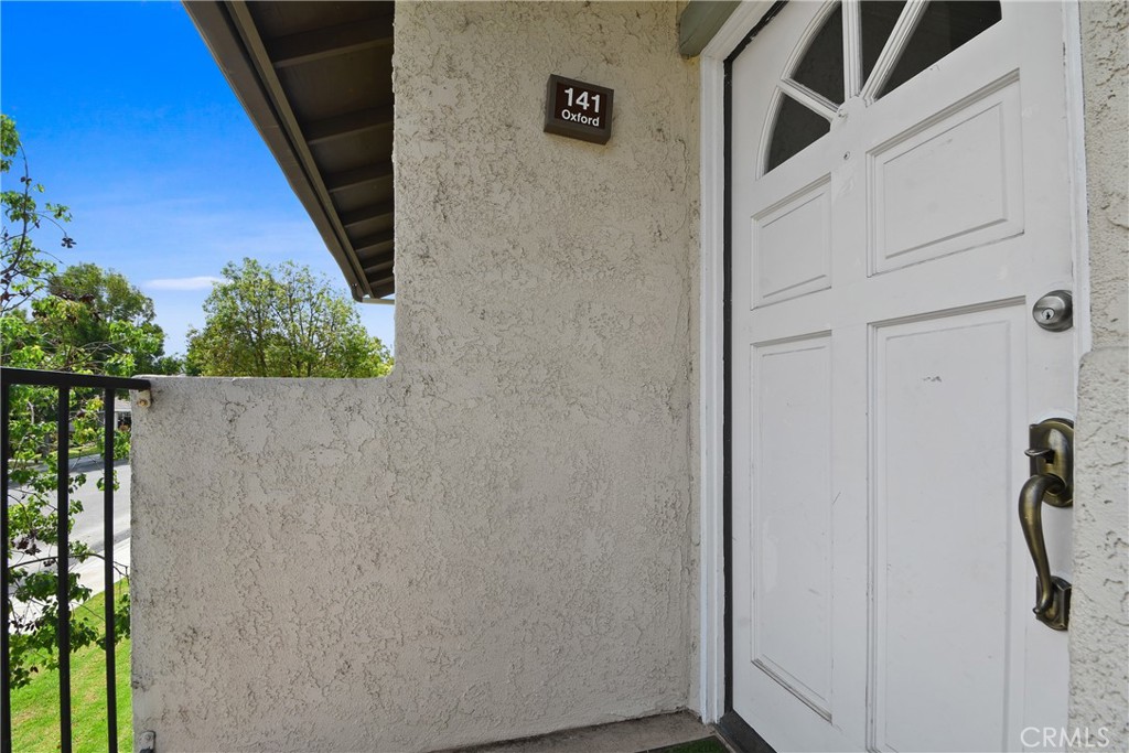 141 Oxford Property Photo 4