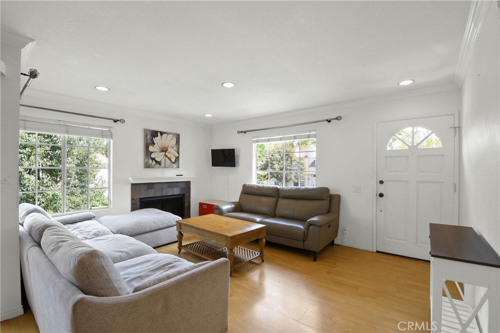 141 Oxford Property Photo 5