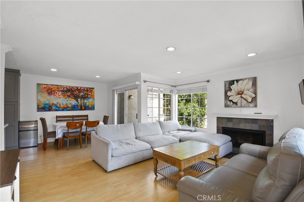 141 Oxford Property Photo 6