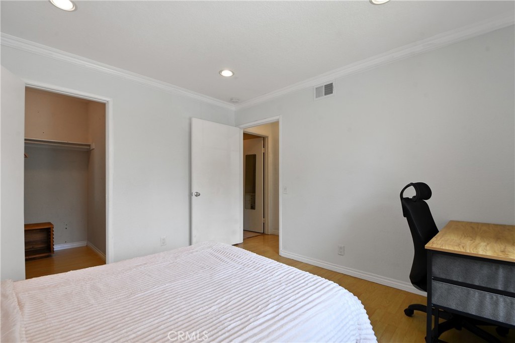 141 Oxford Property Photo 14