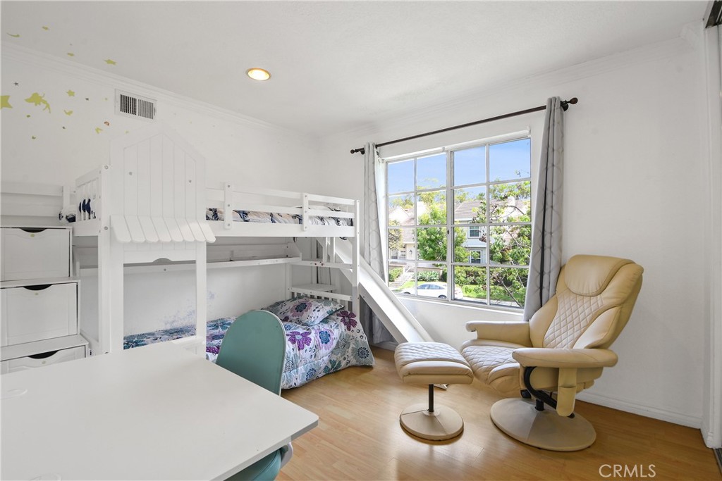 141 Oxford Property Photo 17