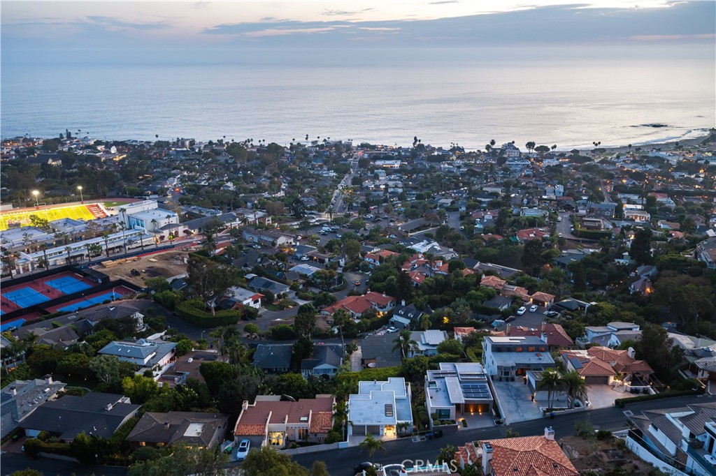 1061 Skyline Property Photo 4
