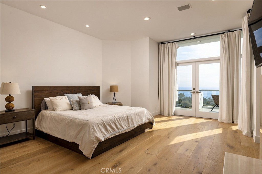 1061 Skyline Property Photo 18