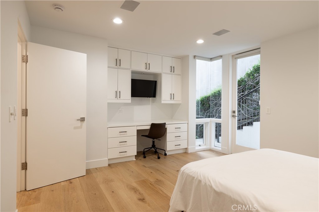 1061 Skyline Property Photo 33