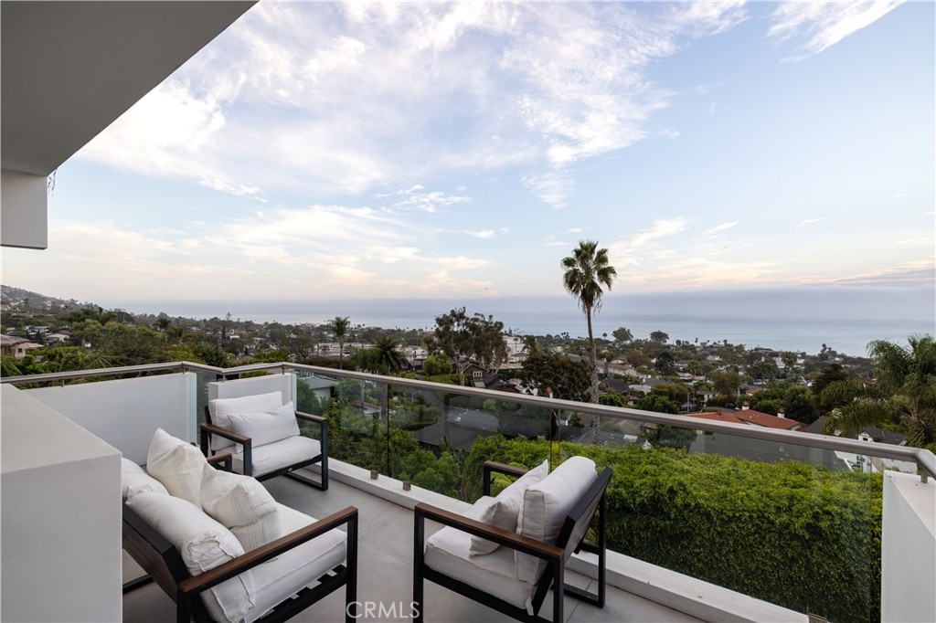1061 Skyline Property Photo 37