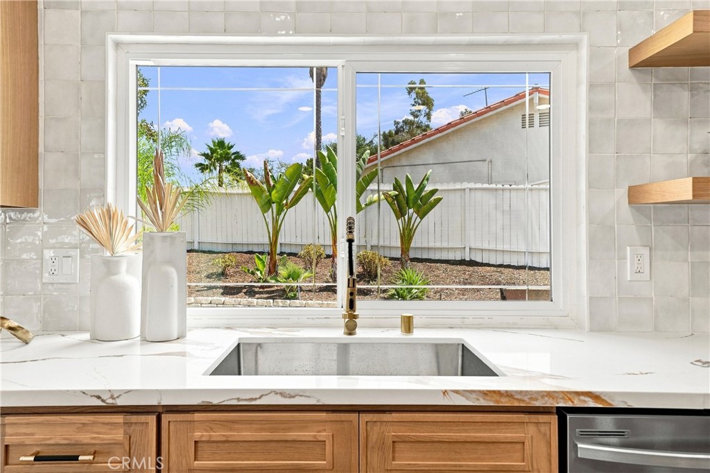 26631 El Mar Drive Property Photo 19
