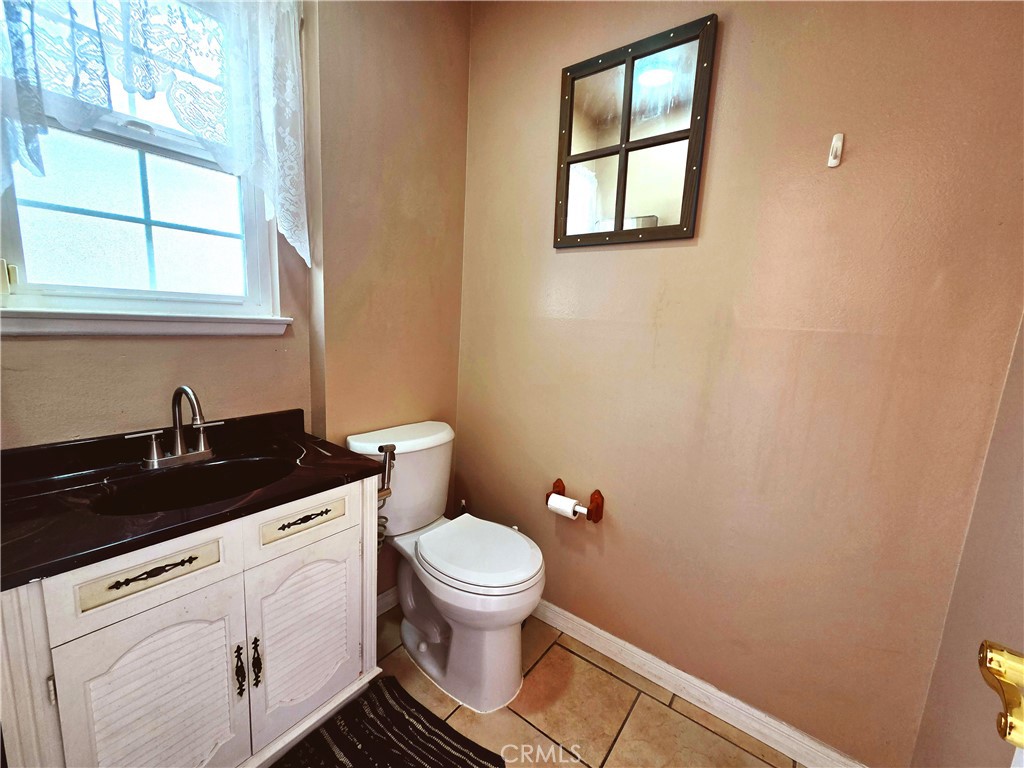 2114 Rhonda Property Photo 27