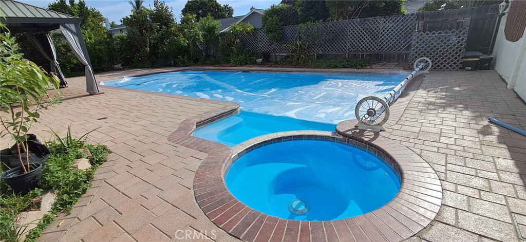 2114 Rhonda Property Photo 53