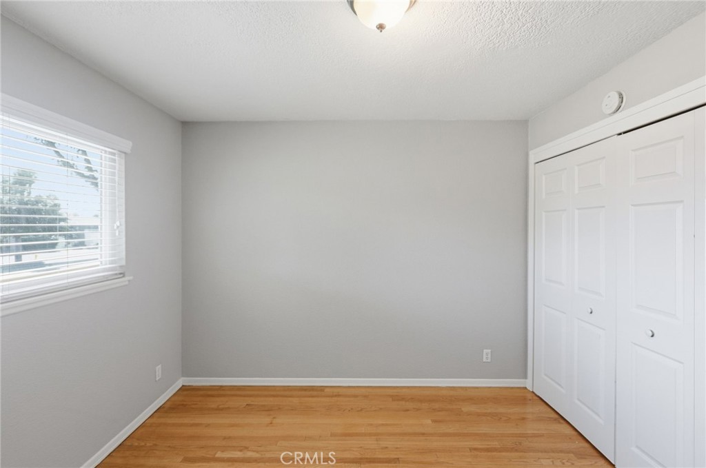 1160 E 27th Property Photo 18