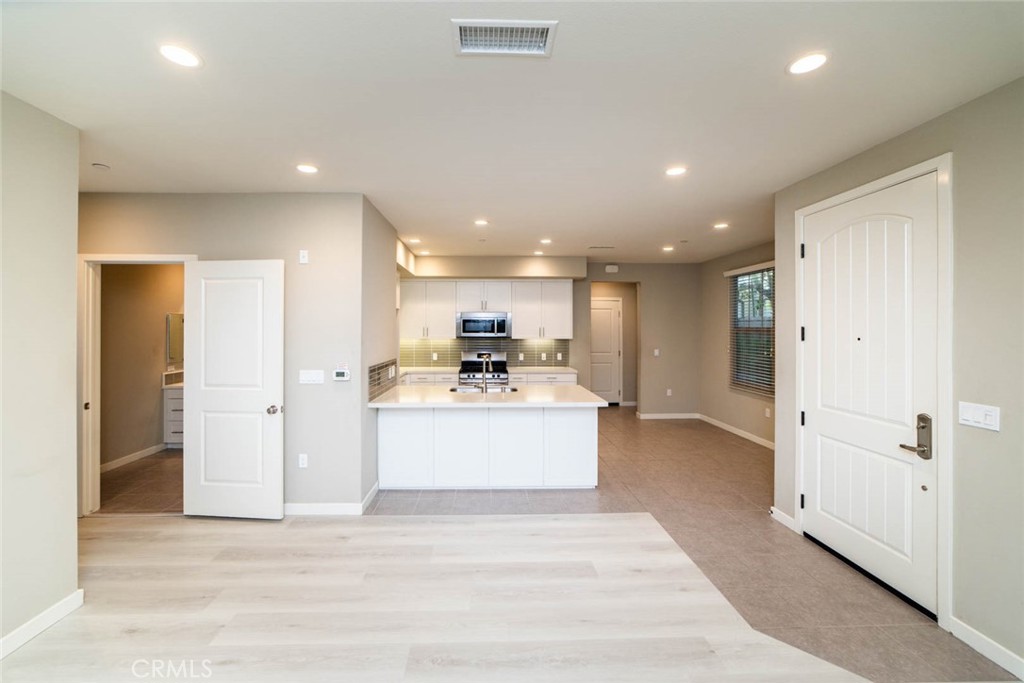 128 Tubeflower Property Photo 3
