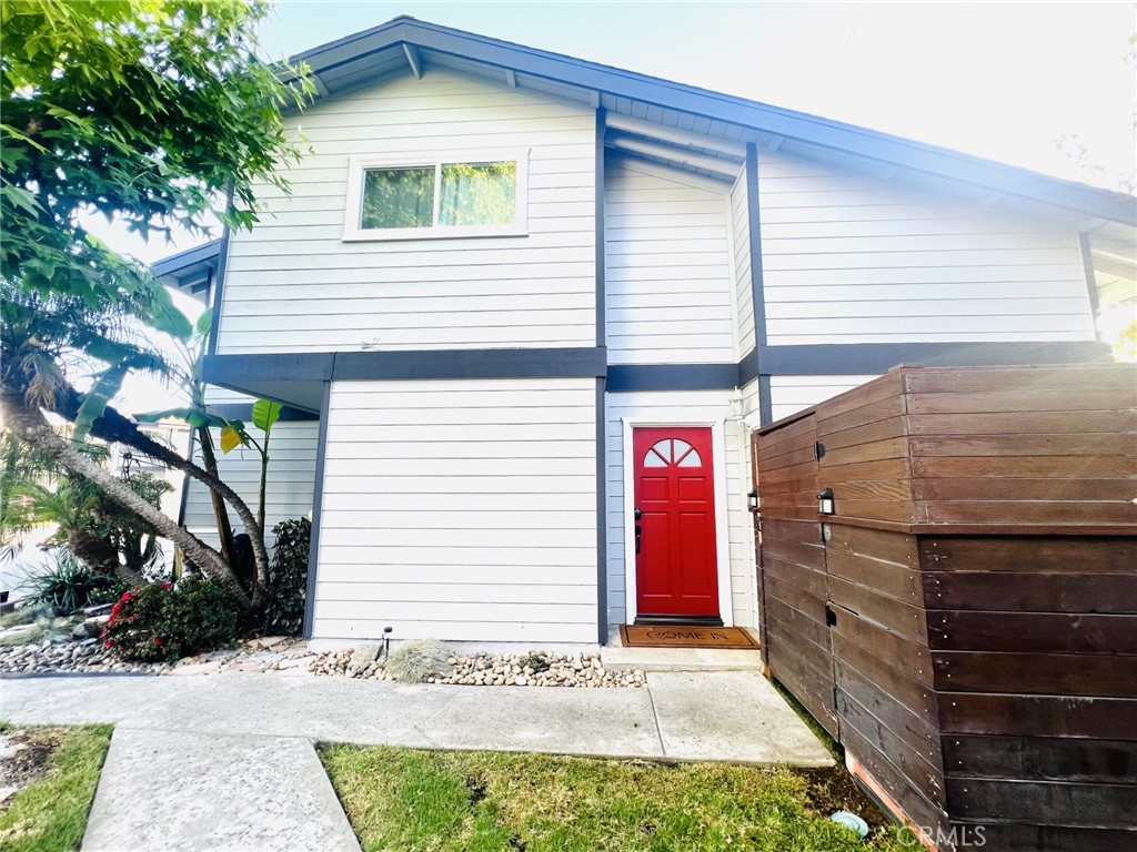 1120 Sandi Property Photo 1