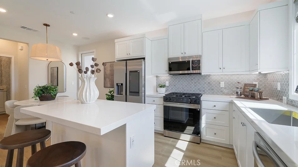 2177 Aneto Way Property Photo 1
