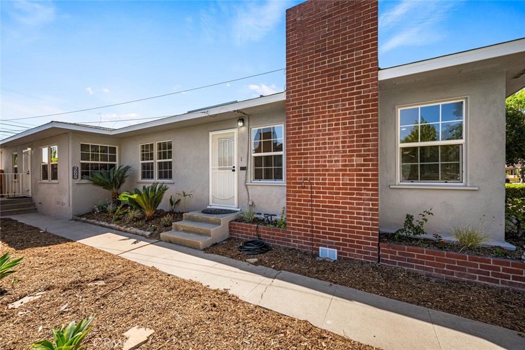3606 California Property Photo 4
