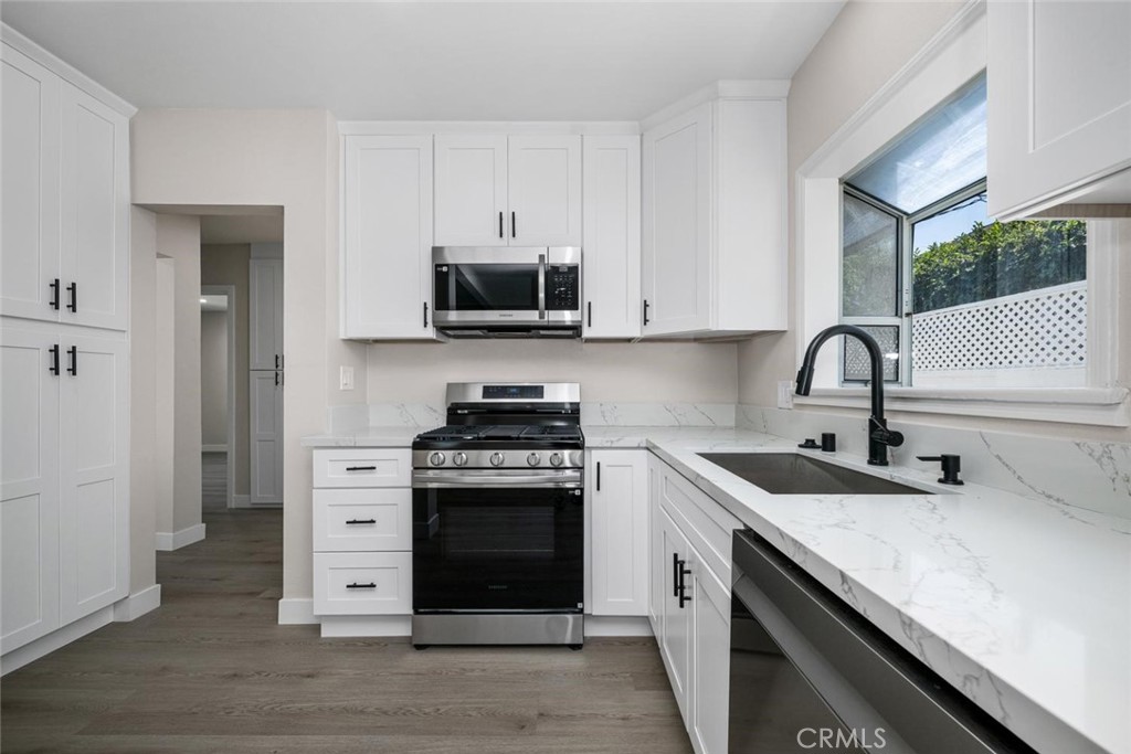 3606 California Property Photo 13