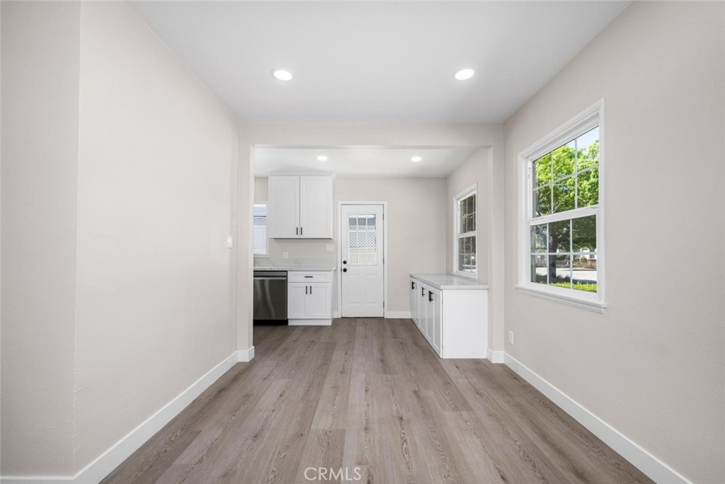 3606 California Property Photo 14