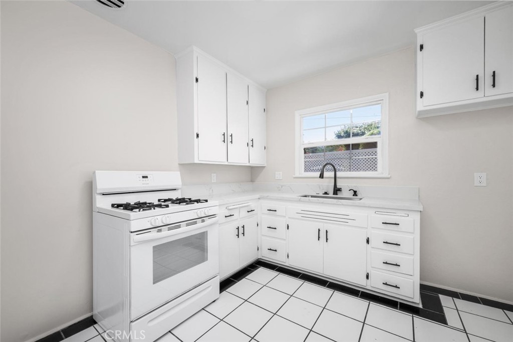 3606 California Property Photo 30