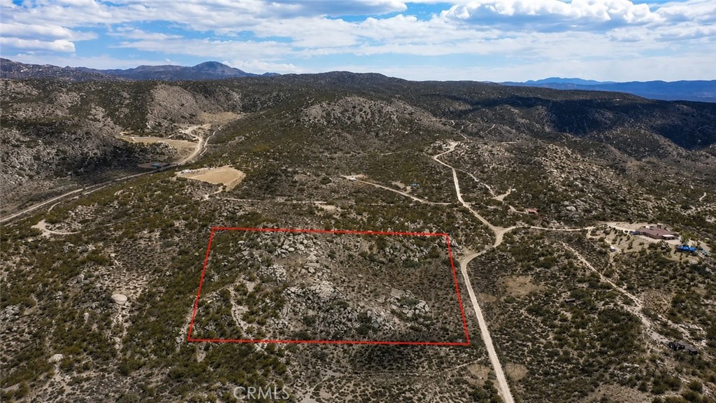4 Indian Trails Property Photo 1