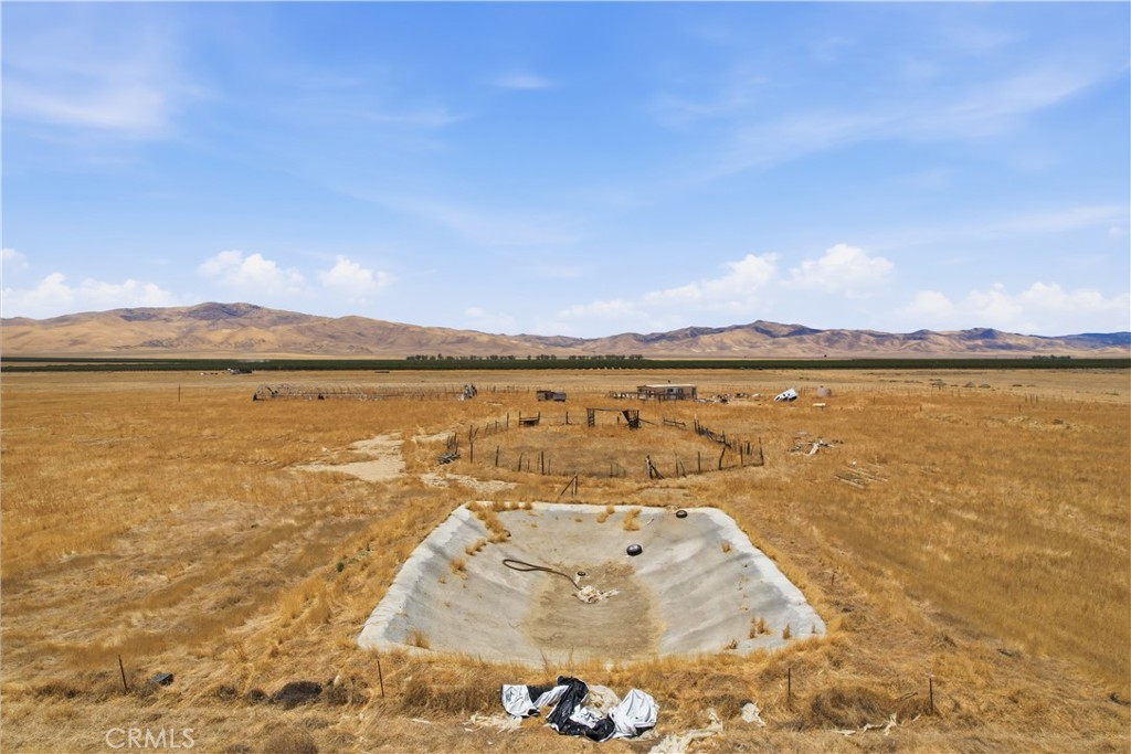 13385 Hawthorne Property Photo 18