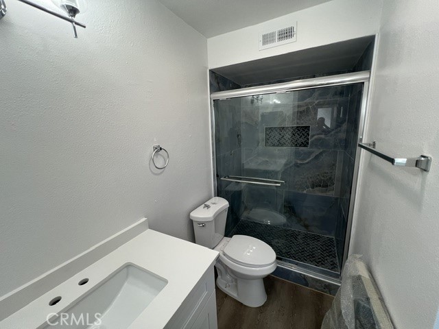 2635 E Almond B Property Photo 6