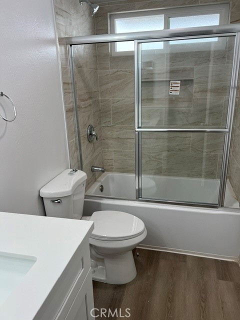 2635 E Almond B Property Photo 7