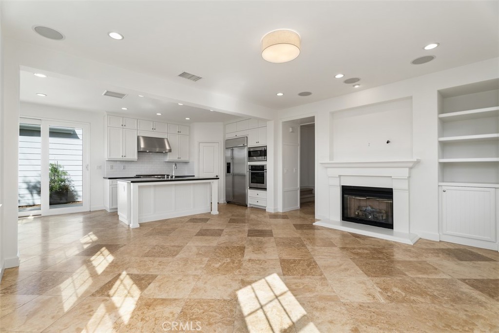 2309 Half Moon Property Photo 2