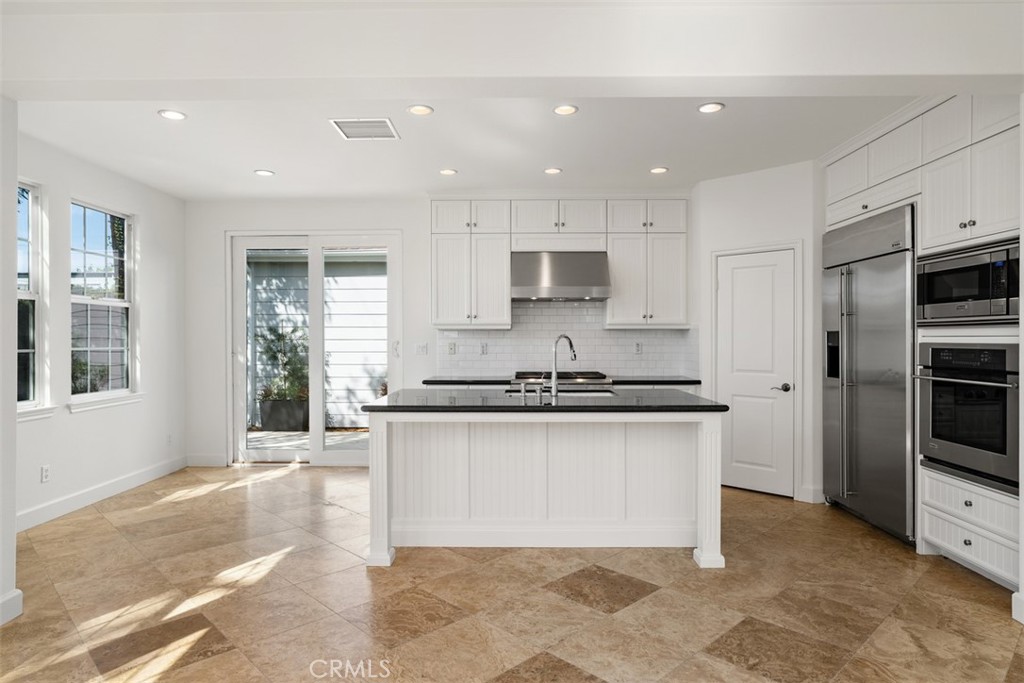 2309 Half Moon Property Photo 6