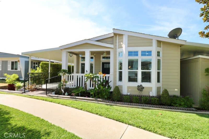 16935 Lake Forest Lane 94 Property Photo 2