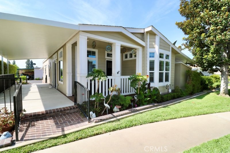 16935 Lake Forest Lane 94 Property Photo 5